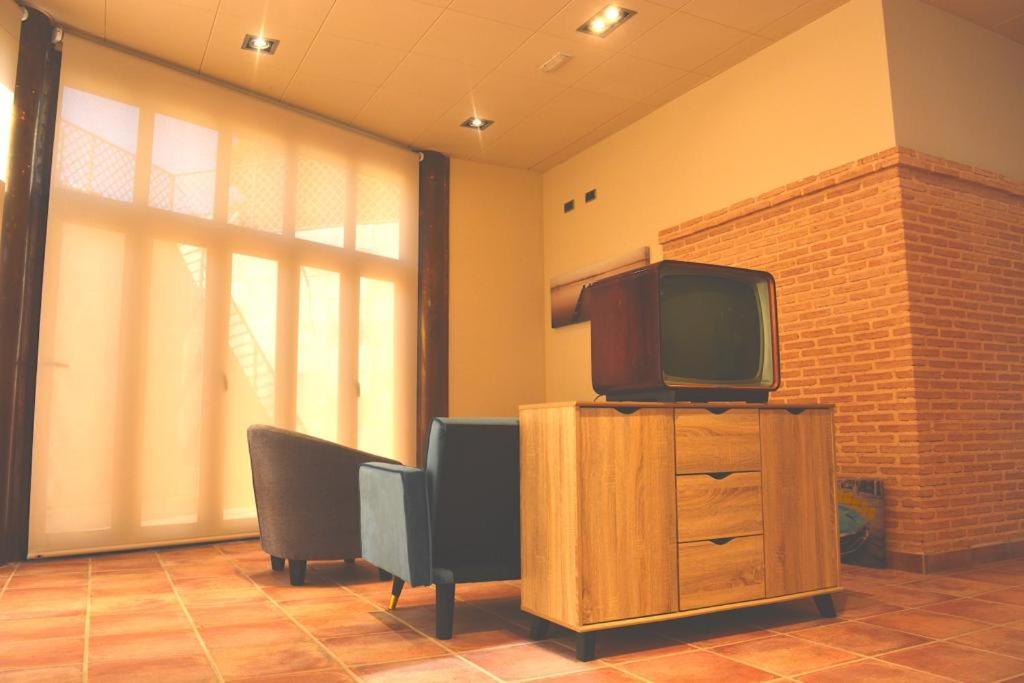 Hotel-Asador Montes Oretanos Pulgar Extérieur photo